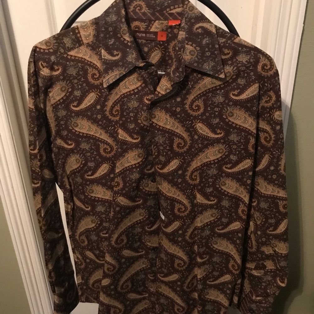 Paisley brown dress shirt by Nine NY